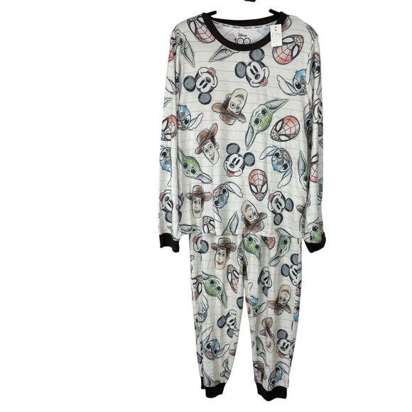 NWT Disney White multicharacter long sleeve & pants pajama set Size Medium - Picture 1 of 14